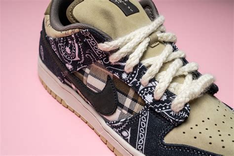 nike sb dunk low travis replica|travis scott dunks bandana low.